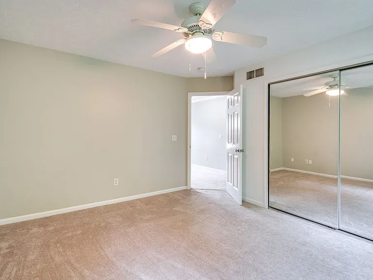 2708 Wyndgate Ct — Photo 35