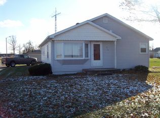 410 E Black Ln, Royal Center, IN 46978