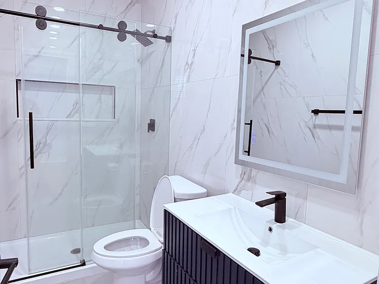 8 Essex St #2 — Photo 15