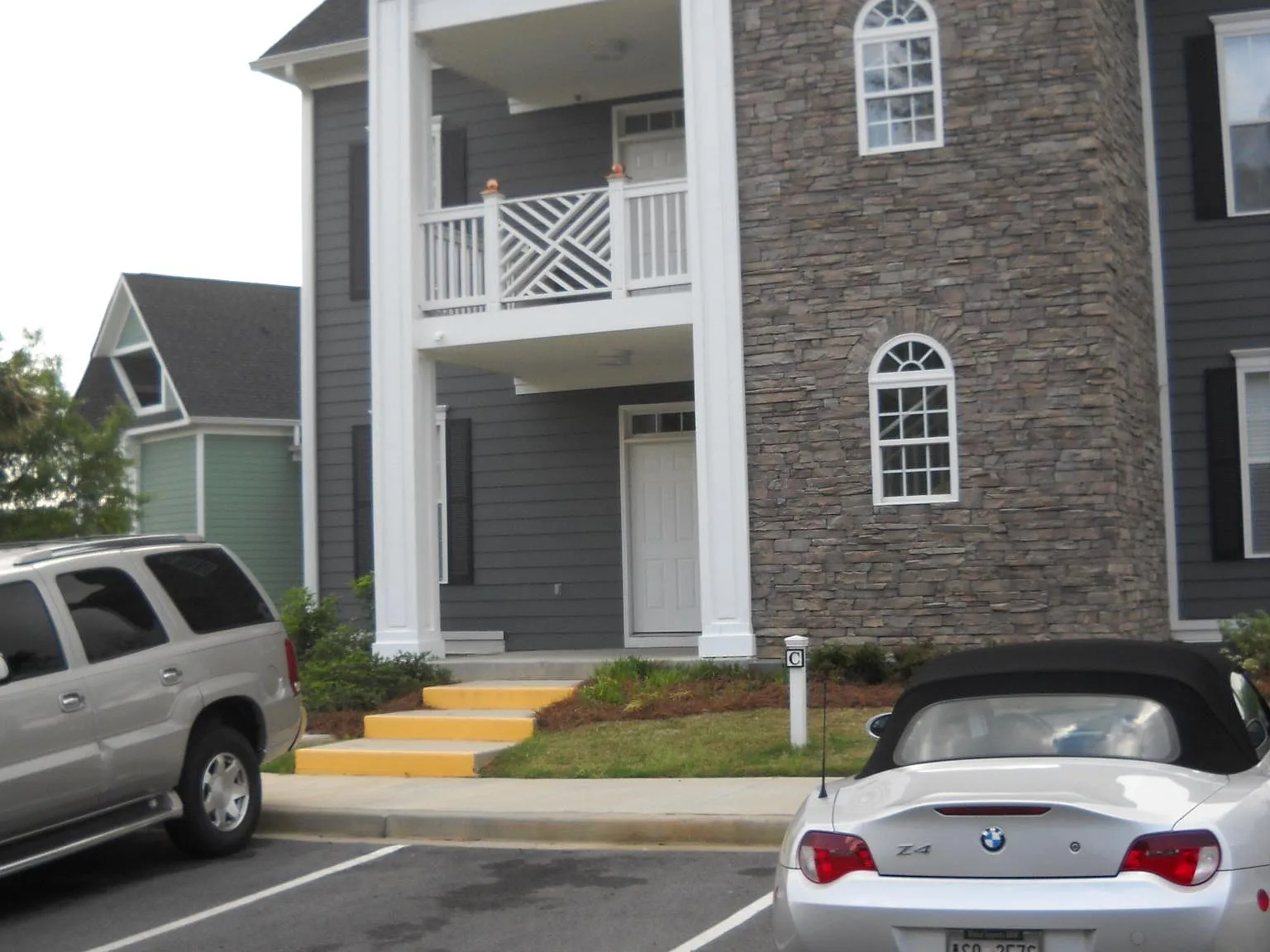 2 bed, 963 sqft, $1,550 — Photo 3
