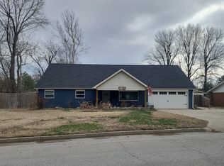 403 Harve St, Springdale, AR 72762