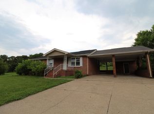 3 Cable Rd, Oak Grove, KY 42262