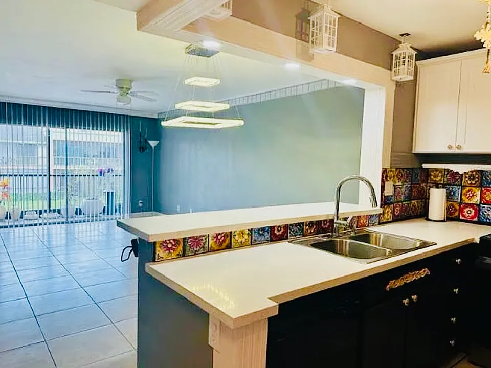 4147 NW 90th Ave