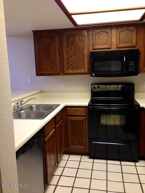 2nd image of 26 E Ponderosa Ln