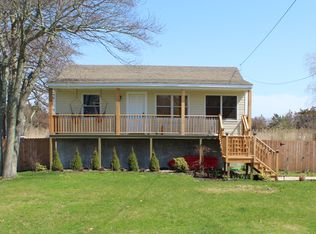 237 Lyman Rd, East Patchogue, NY 11772