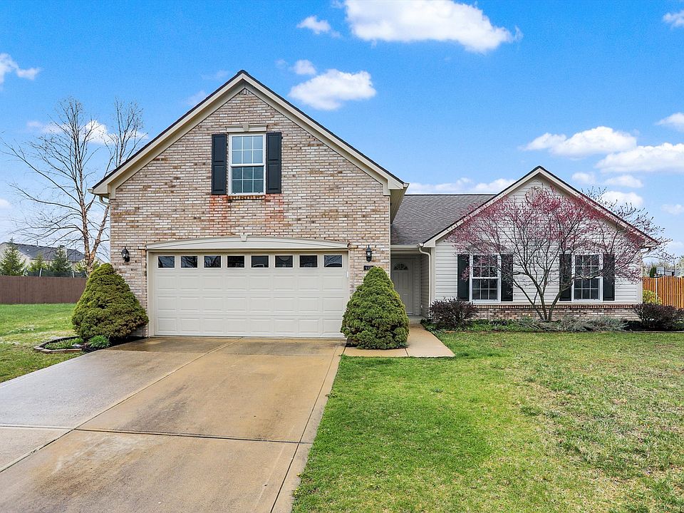 1st image of 9321 N Bayhill Cir