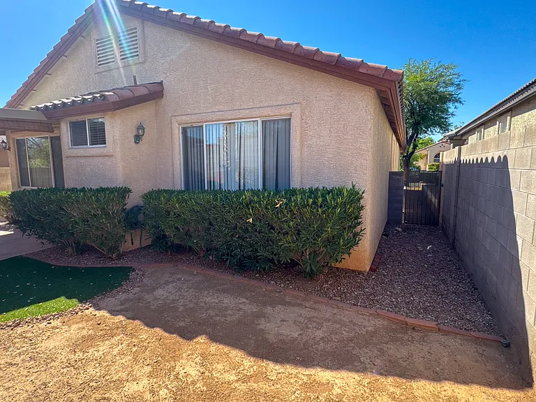 10724 Windrose Point Ave — Photo 34