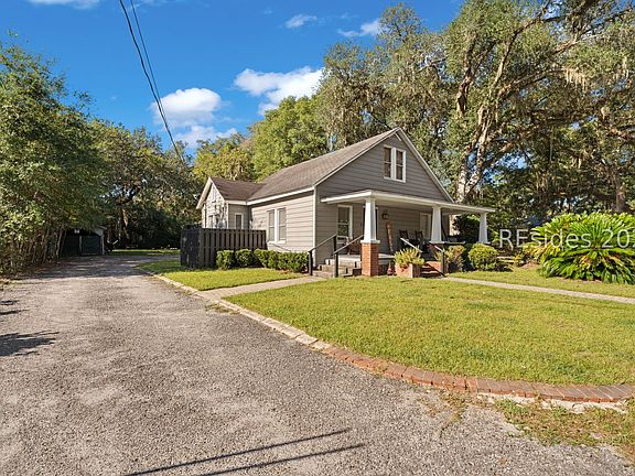 2nd image of 360 Wilson Street E