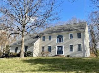 15 Jackson Cir, Franklin, MA 02038