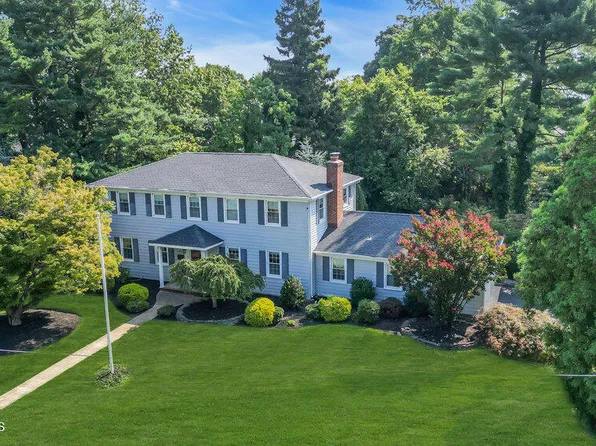 40 Burntmill Circle, Oceanport, NJ 07757