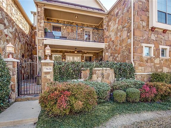 2nd image of 5621 Rowlett Creek Way
