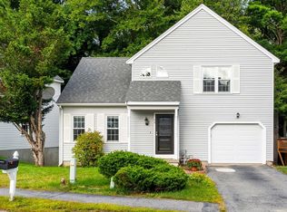 58 Meadowood Rd, North Andover, MA 01845
