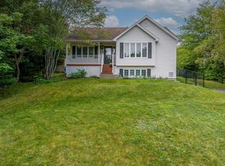 40 Keltic Dr, Lawrencetown, NS B2Z 1L5