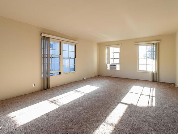 2nd image of 449 N Euclid Ave APT H