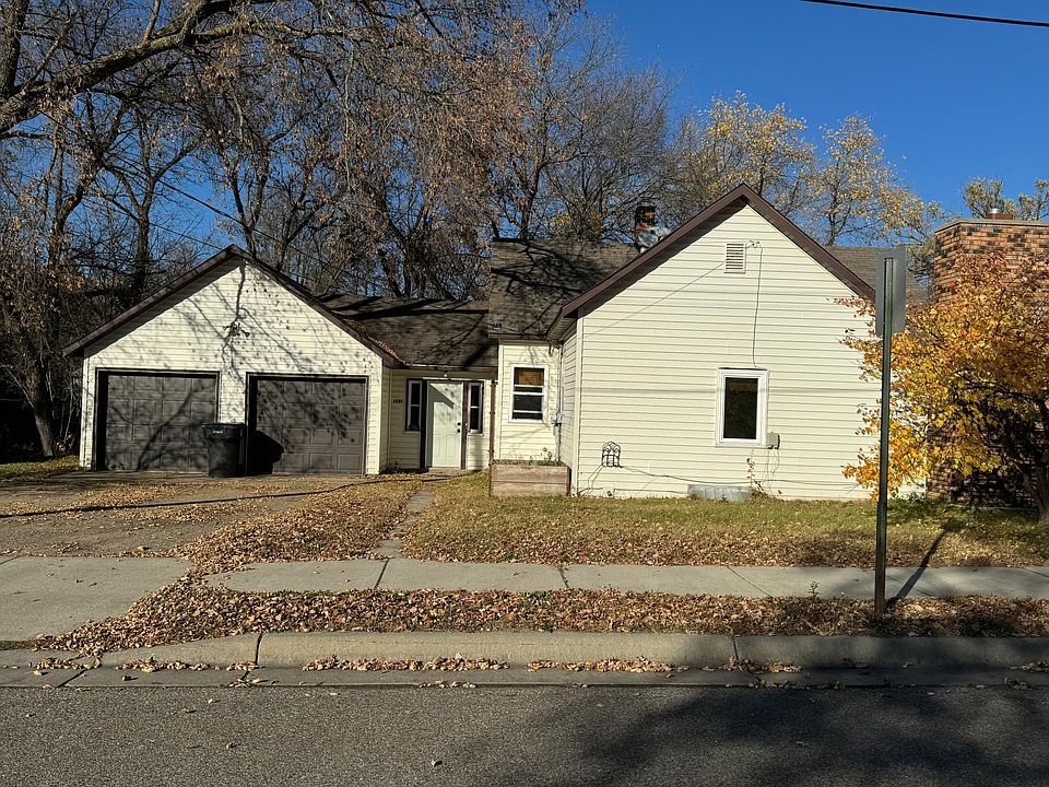 1st image of 1201 Irvine Ave NW