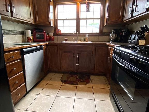 4th image of 5232 Durwood Dr