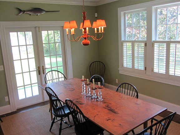 5th image of 1020 Goose Creek Ln