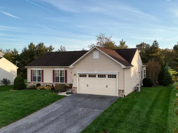 568 Willowwood Dr, Smyrna, DE 19977