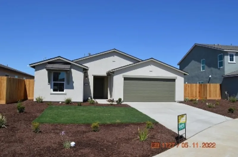 4 bed, 2.0 bath, 1515 sqft, $2,250 — Photo 2