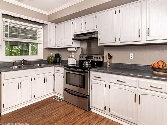 4th image of 11 Madley Ln