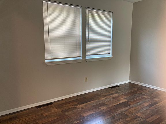 5th image of 3055 McKinley Pkwy #2