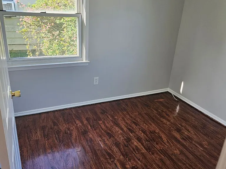 27261 Woodmont St — Photo 10
