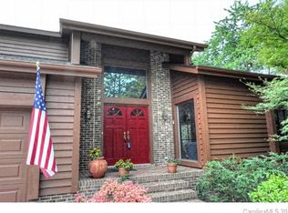 209 Foxlair Ct, Matthews, NC 28105