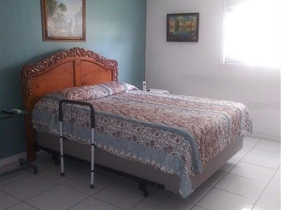 3rd image of 706 Oakgrove Dr APT 114