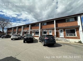 431 2nd Ave W, North Bay, ON P1B 3L4