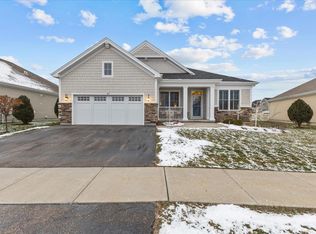 87 Dunmore Ln, Williston, VT 05495