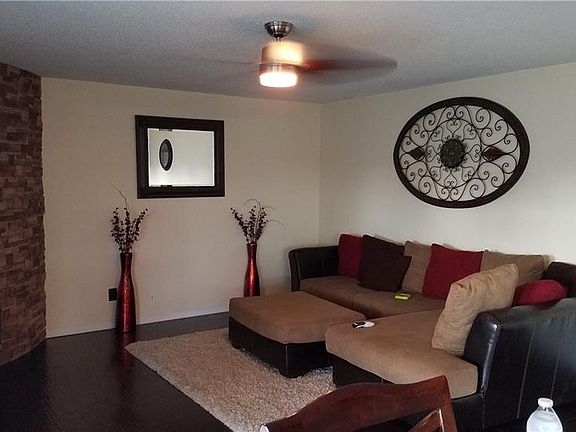 2nd image of 3305 Wexford Dr
