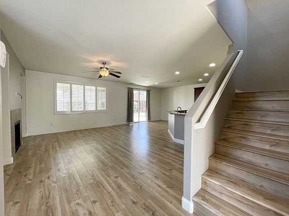 4th image of 3586 Bur Oak Rd