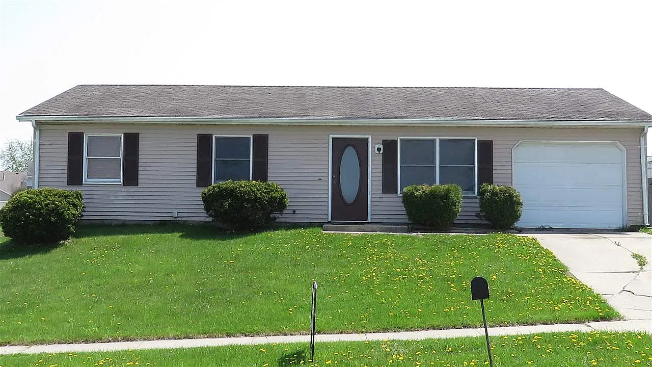2104 Canyon Dr photo 1
