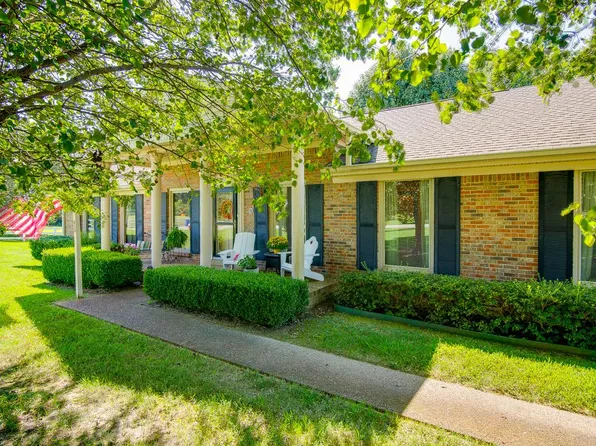 213 Sam Davis Dr, Springfield, TN 37172