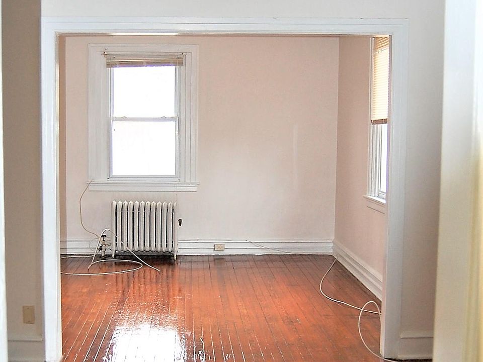 LIVING & DINING ROOMS