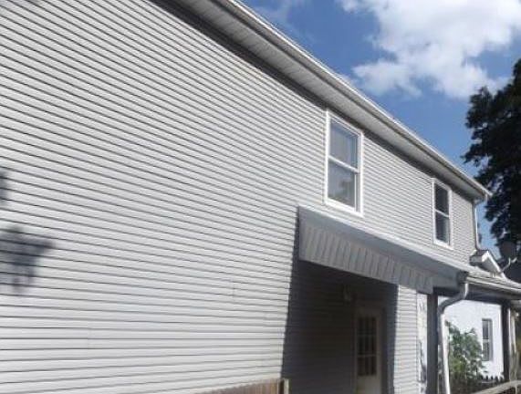 2nd image of 13175 King Rd NE
