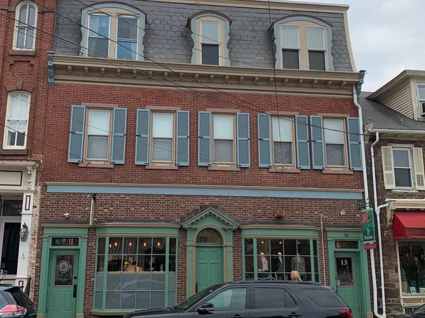 13 S State St, Newtown, PA 18940