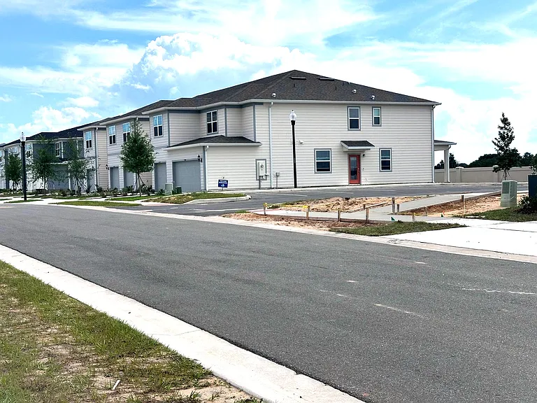 4300 Chester Springs Blvd — Photo 4