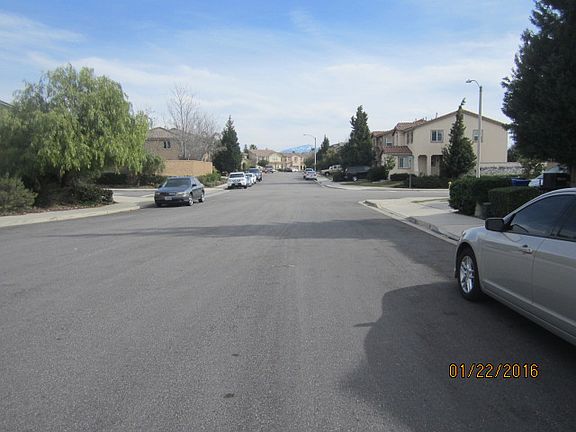 3rd image of 16591 Canyon Lake Ln