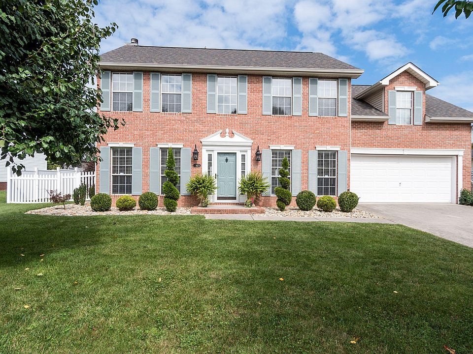 1st image of 917 Paxton Dr