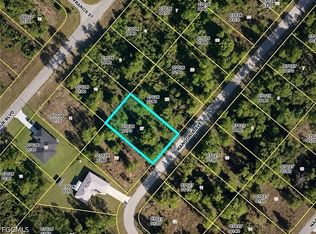 350 Mangonia Ave, Lehigh Acres, FL 33974