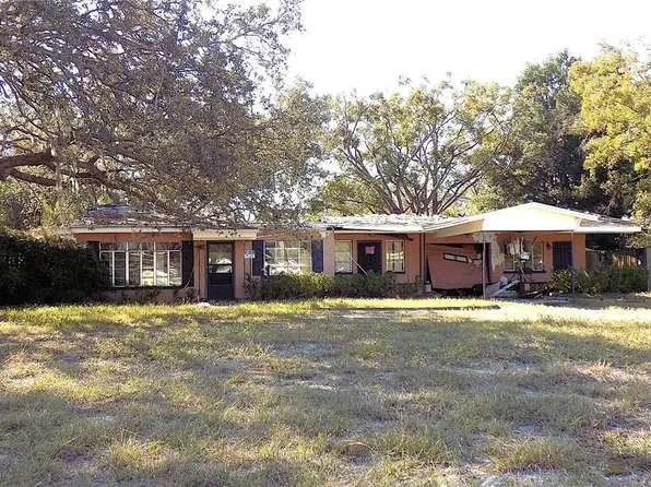 5509 Temple Heights Rd, Temple Terrace, FL 33617