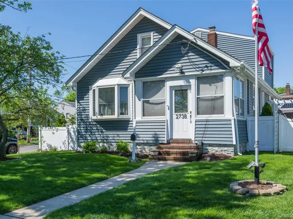 2738 Miller Avenue, Oceanside, NY 11572
