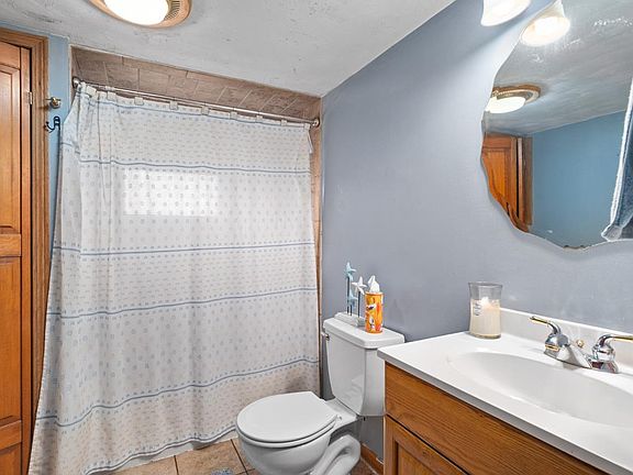 14th image of this home