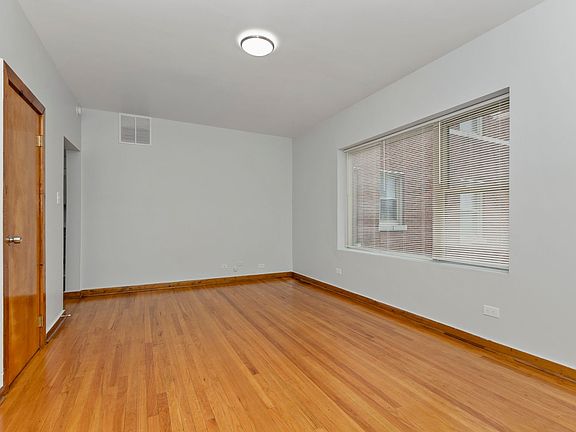 3rd image of 5853-59 S Troy St #5855-2