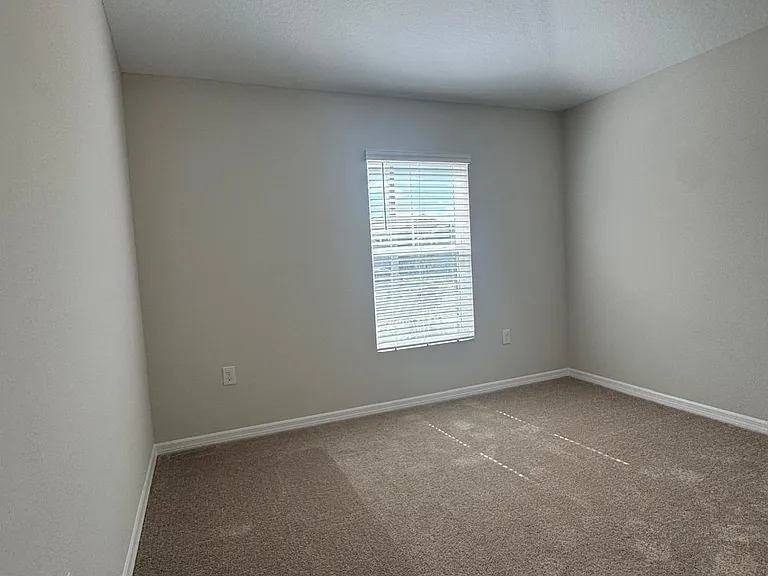 1049 Foreshore Ln — Photo 6