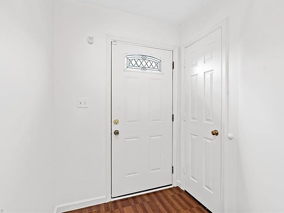 5th image of 371 E Montcastle Dr Unit D
