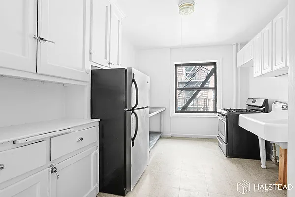 Rented by Halstead Real Estate | media 5