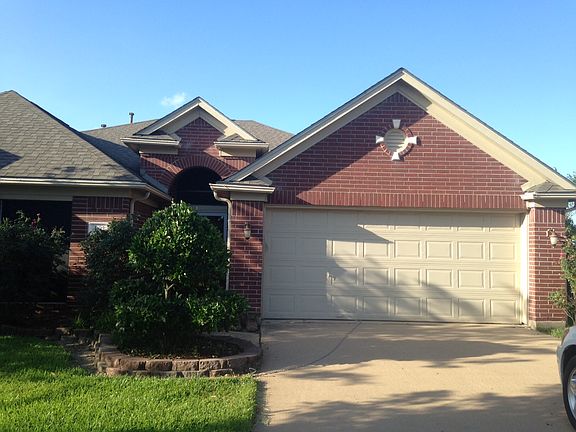 2nd image of 901 Park Green Dr