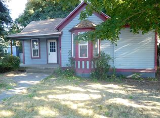 524 W College St, Athena, OR 97813